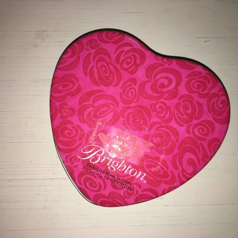 Brighton beautiful tin